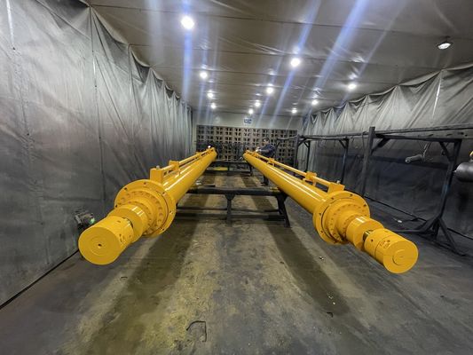 Ergonomie Machine de dessin à froid à trois lignes Hydraulique 28 m/min Vitesse de la barre de noyau